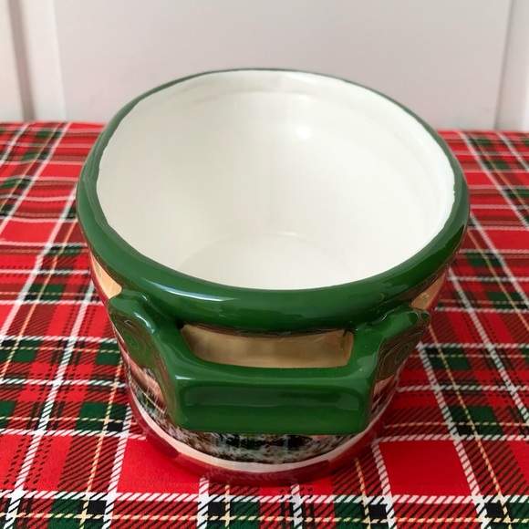Vintage Ceramic Christmas Deep Baking Dish with Handles - Picture 5 of 7